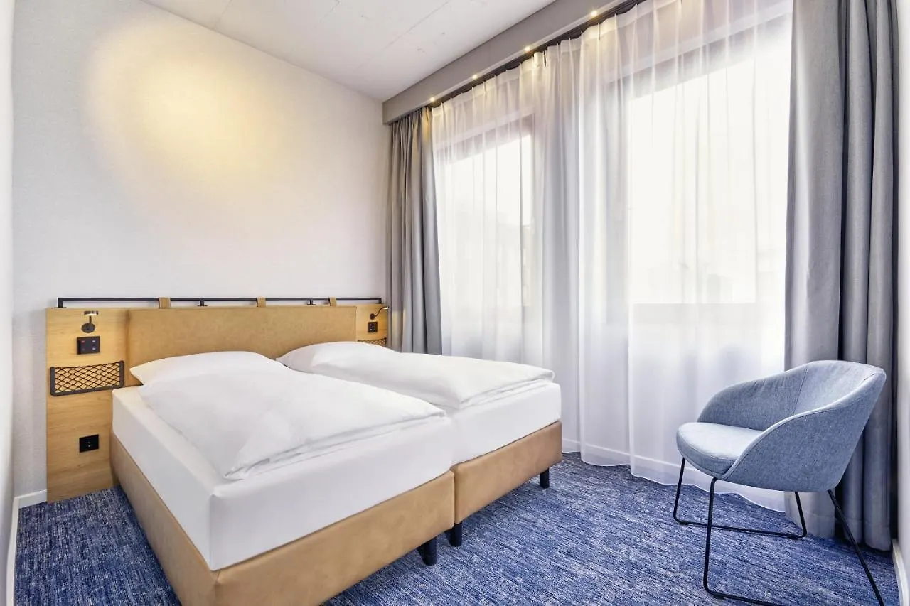 H2 Hotel Duesseldorf Seestern Germany