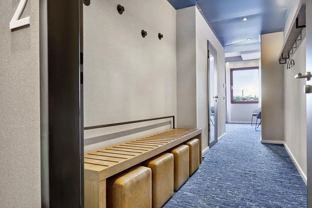 ***  H2 Hotel Duesseldorf Seestern ドイツ