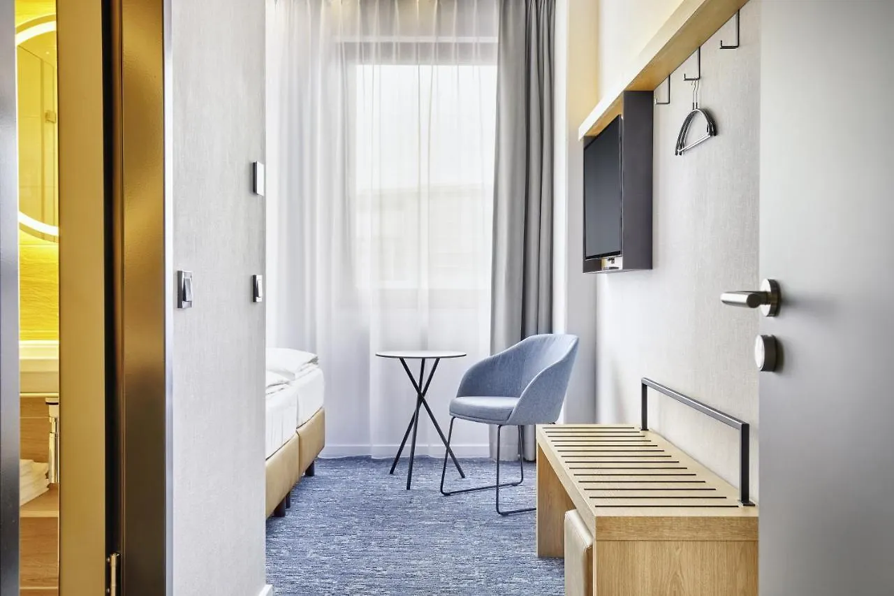 H2 Hotel Duesseldorf Seestern 3*, デュッセルドルフ
